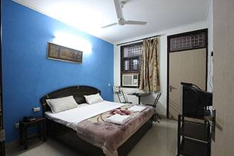 Hotel Monarch, New Delhi 4